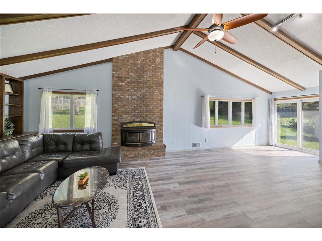 1989 N Park Drive Saint Paul MN 55119 6797449 image28