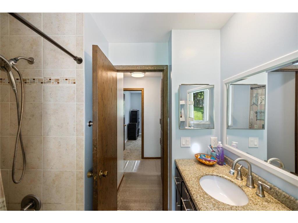 1989 N Park Drive Saint Paul MN 55119 6797449 image37