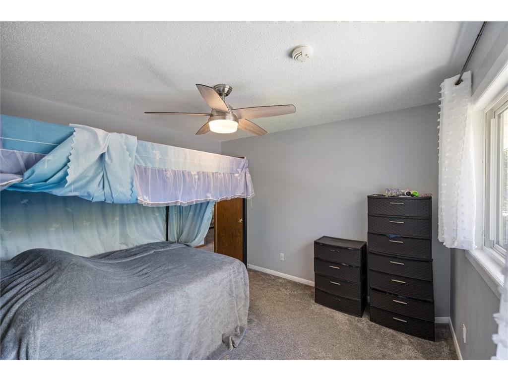 1989 N Park Drive Saint Paul MN 55119 6797449 image38