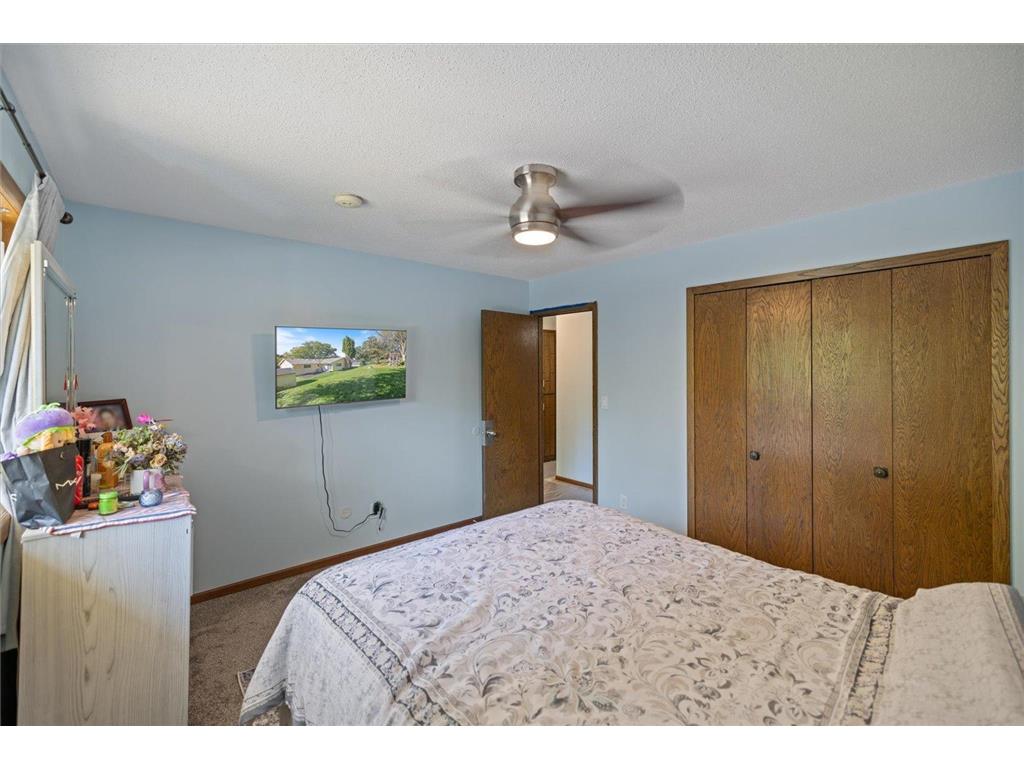 1989 N Park Drive Saint Paul MN 55119 6797449 image41