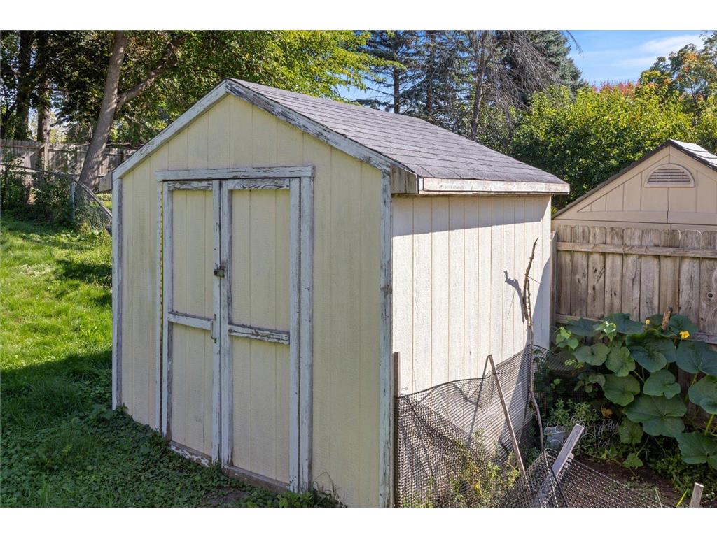 1989 N Park Drive Saint Paul MN 55119 6797449 image53