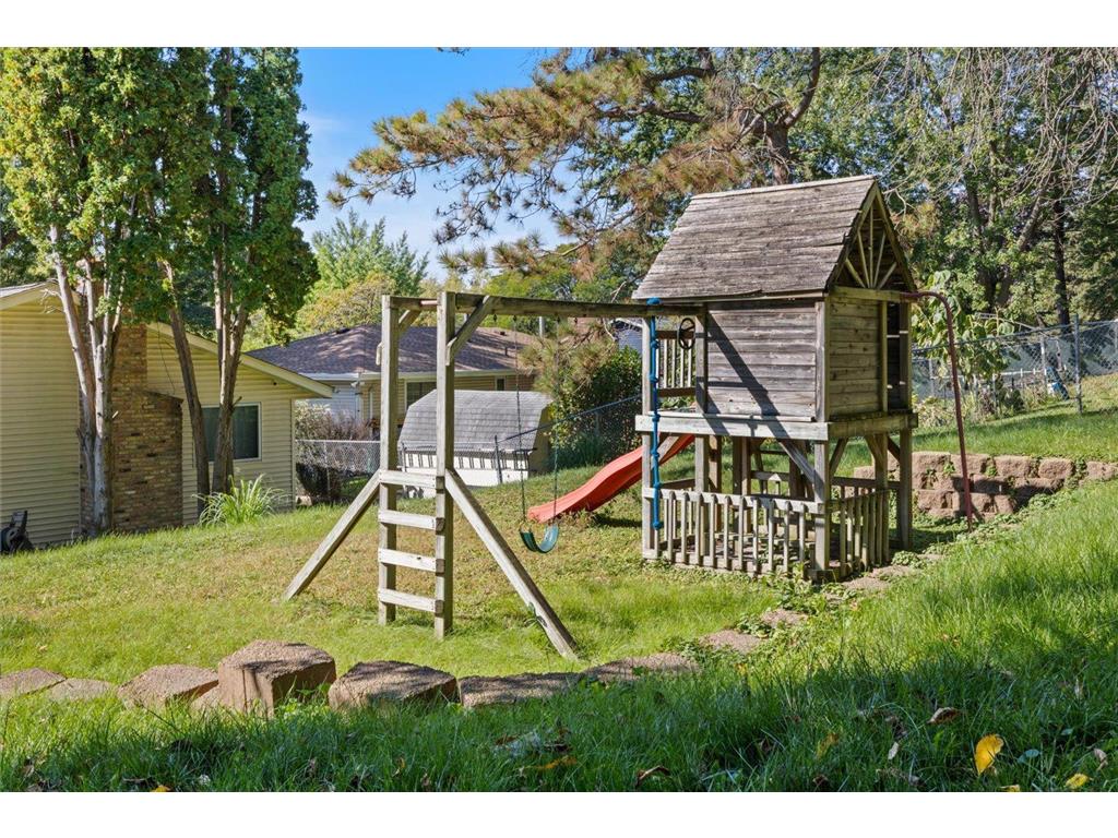 1989 N Park Drive Saint Paul MN 55119 6797449 image54