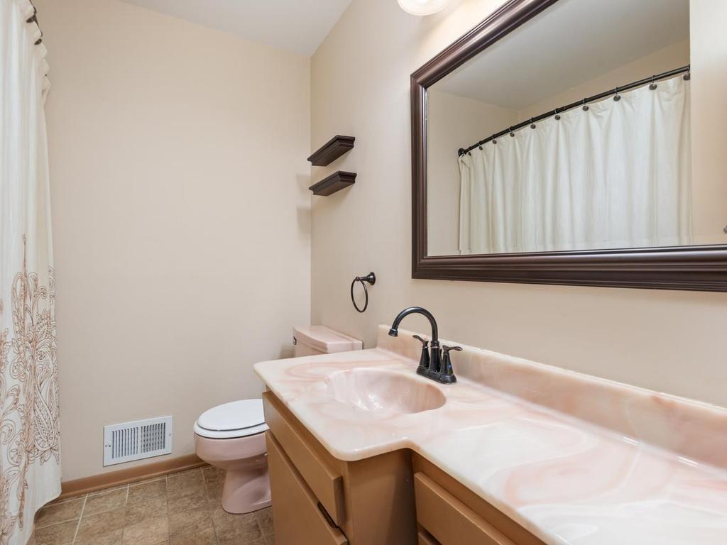 199 Colleen Avenue Shoreview MN 55126 7081418 image17