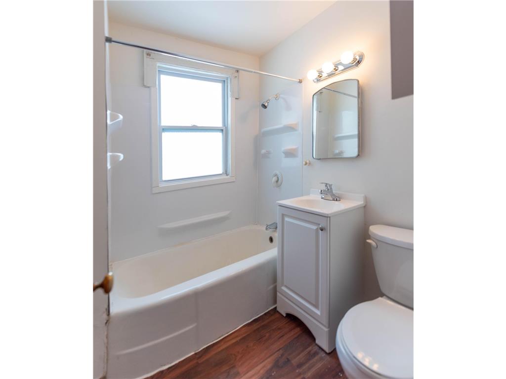 199 James Avenue N Minneapolis MN 55405 7029721 image15