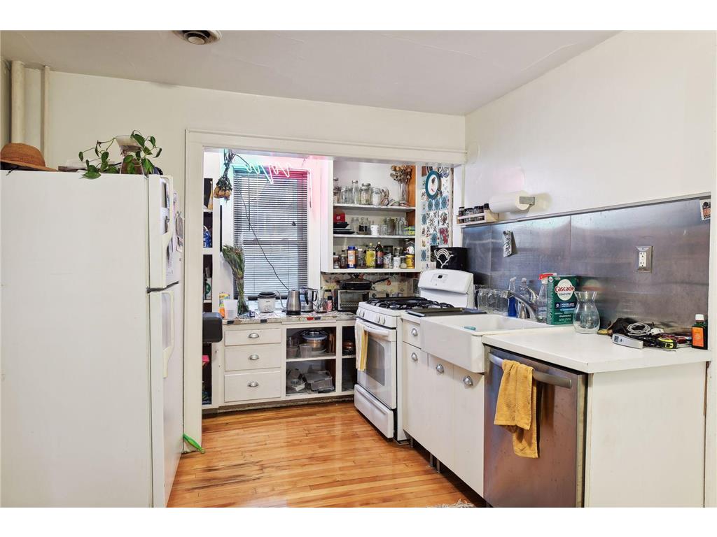 199 James Avenue N Minneapolis MN 55405 7029721 image22