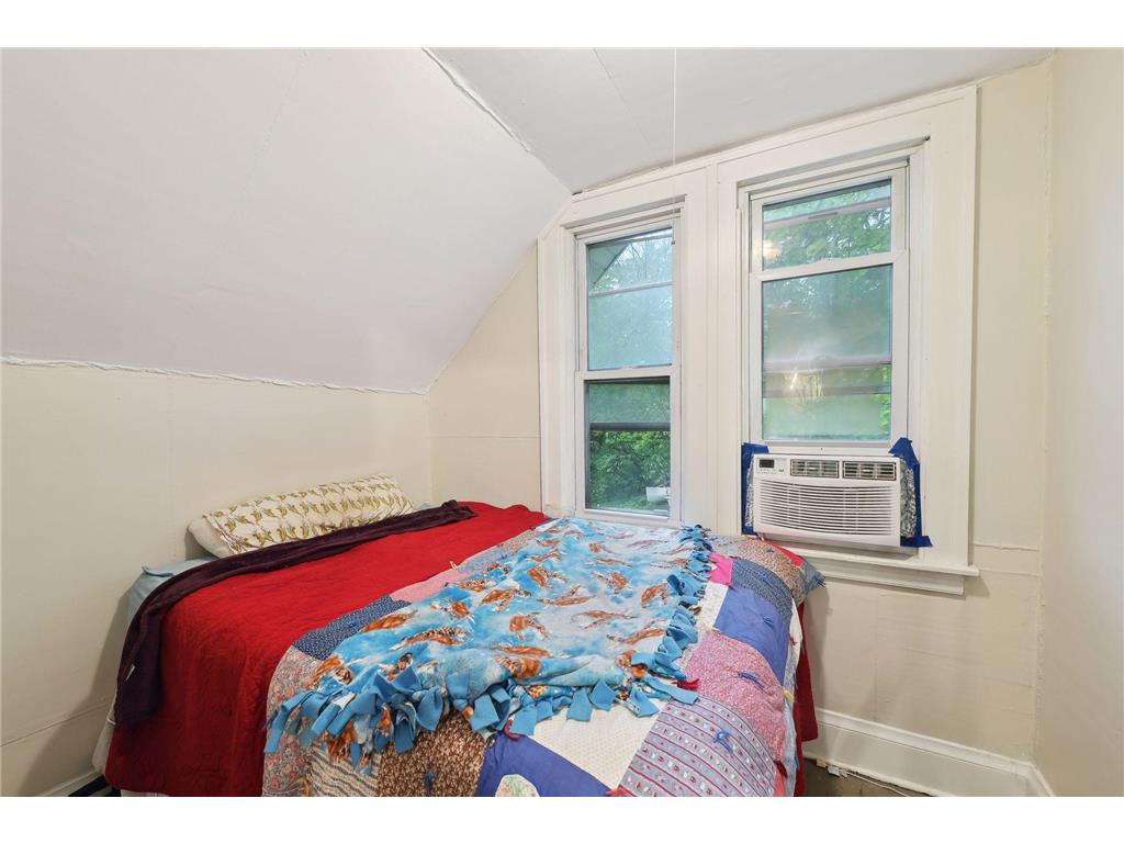 199 James Avenue N Minneapolis MN 55405 7029721 image28