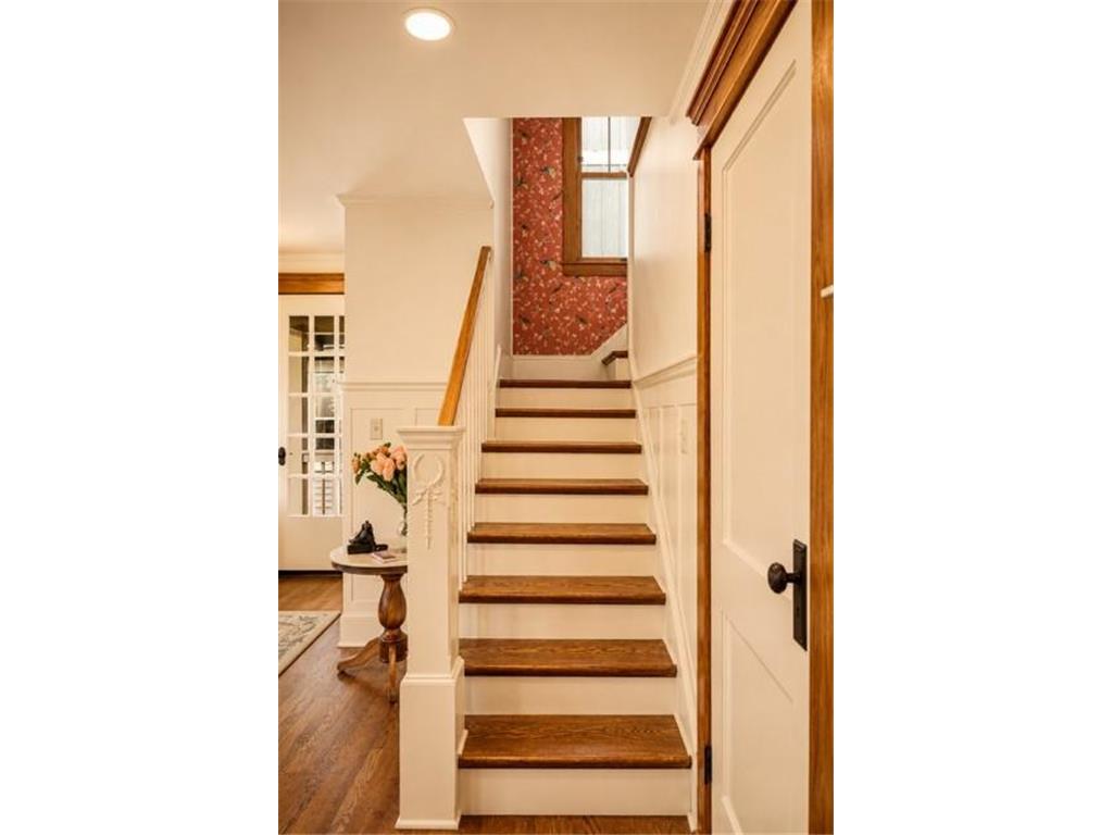 1990 James Avenue Saint Paul MN 55105 7081653 image7