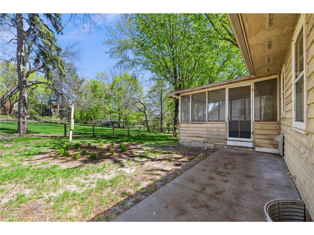 1990 Spates Ave Orono MN 55356 - Lake Minnetonka 7062030 image37