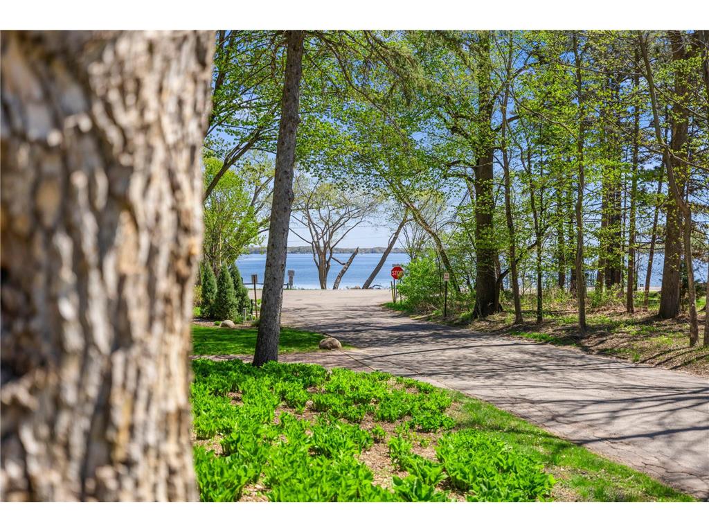 1990 Spates Ave Orono MN 55356 - Lake Minnetonka 7062030 image40