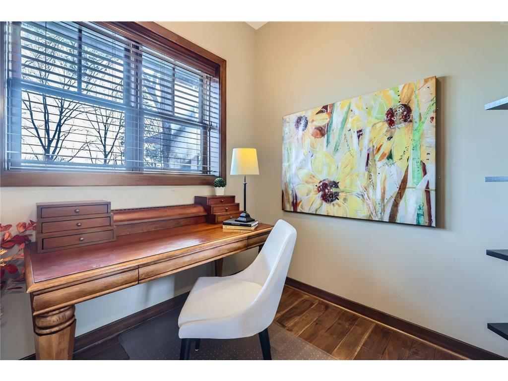 19900 Cottagewood Road Deephaven MN 55331 - Lake Minnetonka 7009546 image26