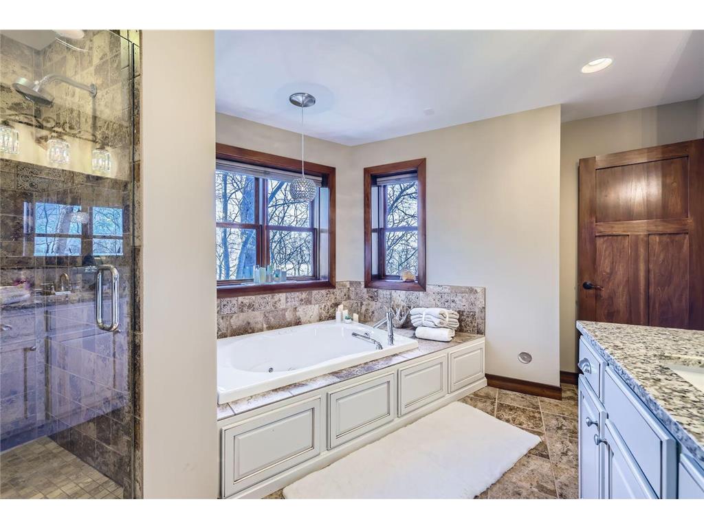 19900 Cottagewood Road Deephaven MN 55331 - Lake Minnetonka 7043365 image39
