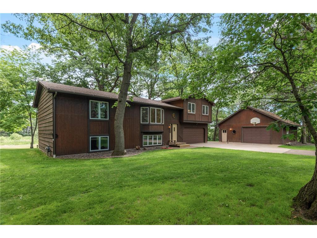 19901 Buchanan Street NE, East Bethel, MN 55011 MLS 6218792 Edina