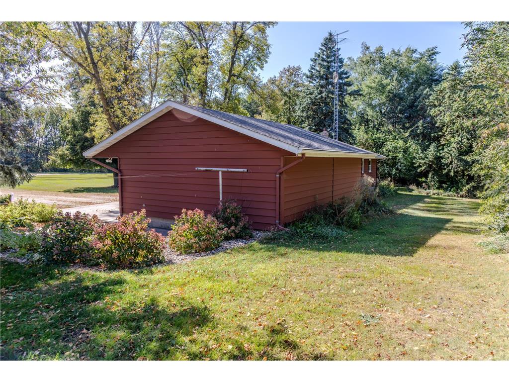 1992 220th Avenue Shetek Twp MN 56175 6788223 image9