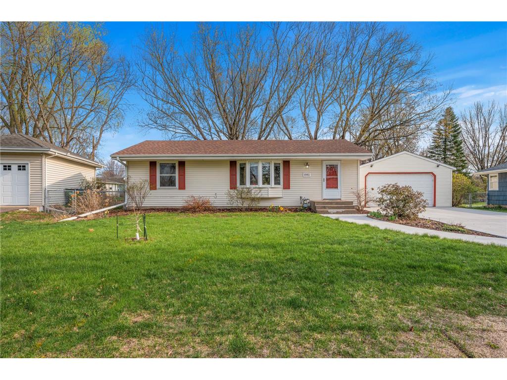 1992 Glenpaul Avenue, Arden Hills, MN, 55112 MLS 7628123 Edina Realty