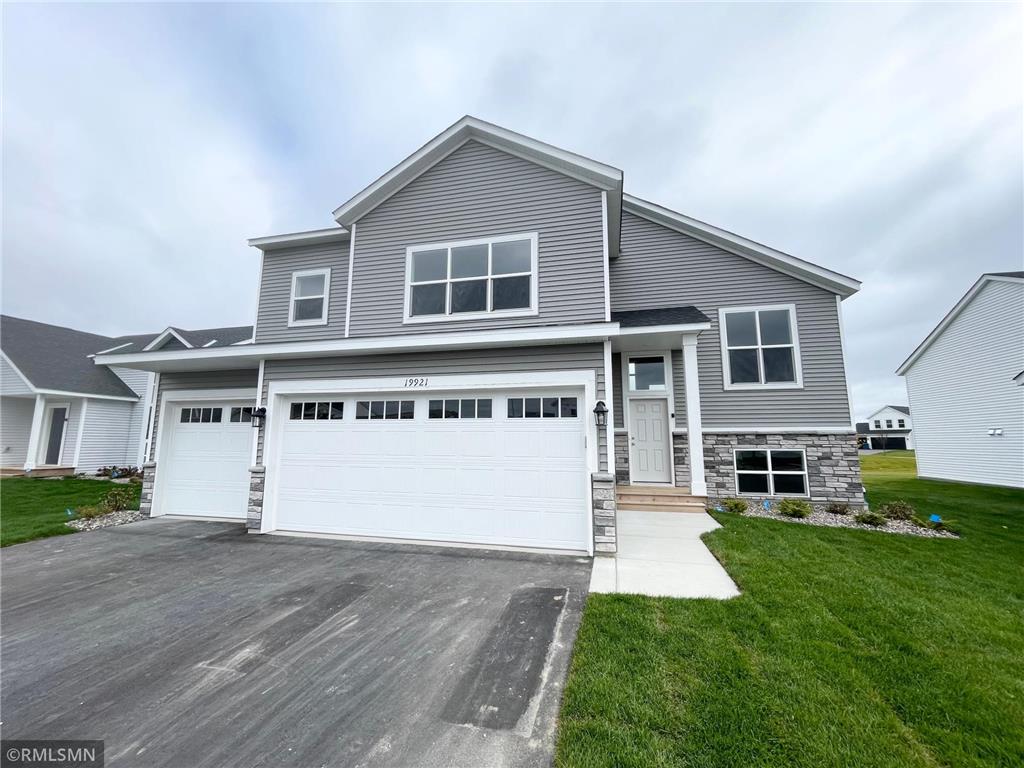 19921 English Avenue N Forest Lake MN 55025 6801482 image1