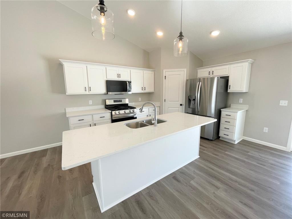 19924 Enfield Avenue N Forest Lake MN 55025 7038803 image2