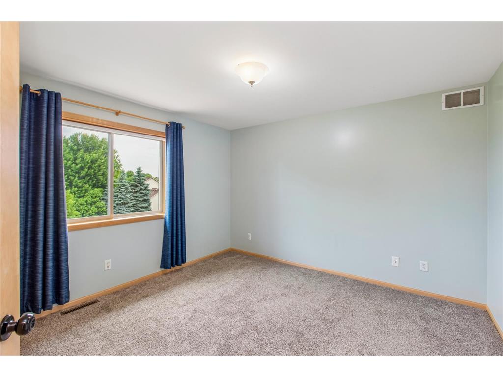 19925 English Court Farmington MN 55024 7048851 image26