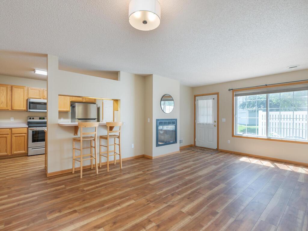 1993 Glen Echo Bay 21, Eagan, MN, 55122 MLS 6011214 Edina Realty