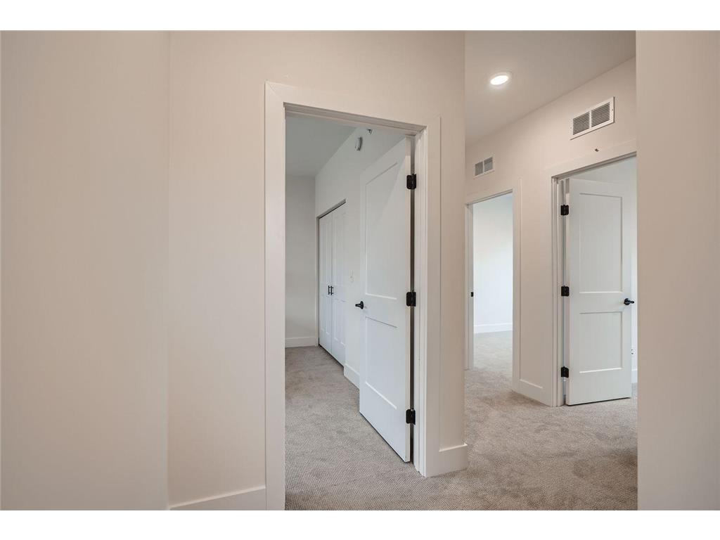 1995 11th Avenue E #Unit 1 Maplewood MN 55119 6811593 image23