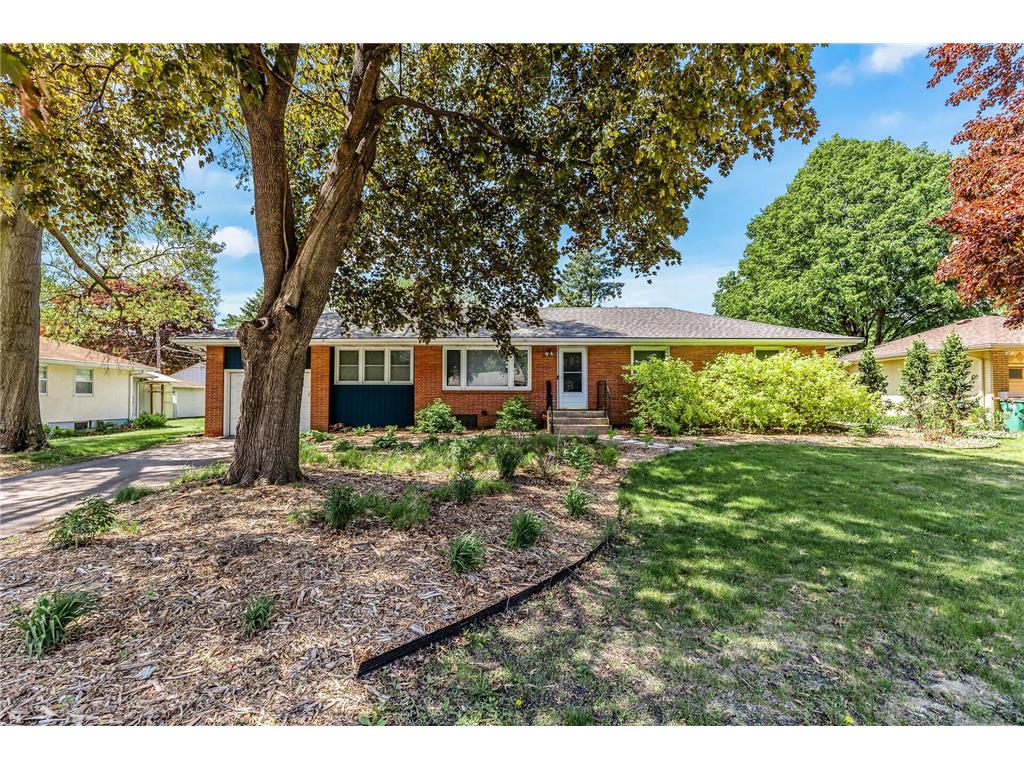 1995 Fairview Avenue N Roseville MN 55113 6721386 image1