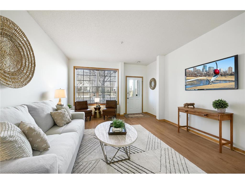1996 Siefert Street Chaska MN 55318 7034927 image1
