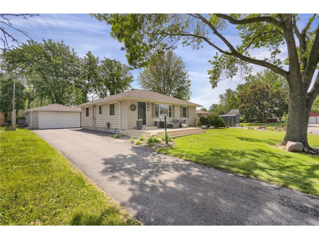 1997 Emerald Lane Eagan MN 55122 6378726 image1