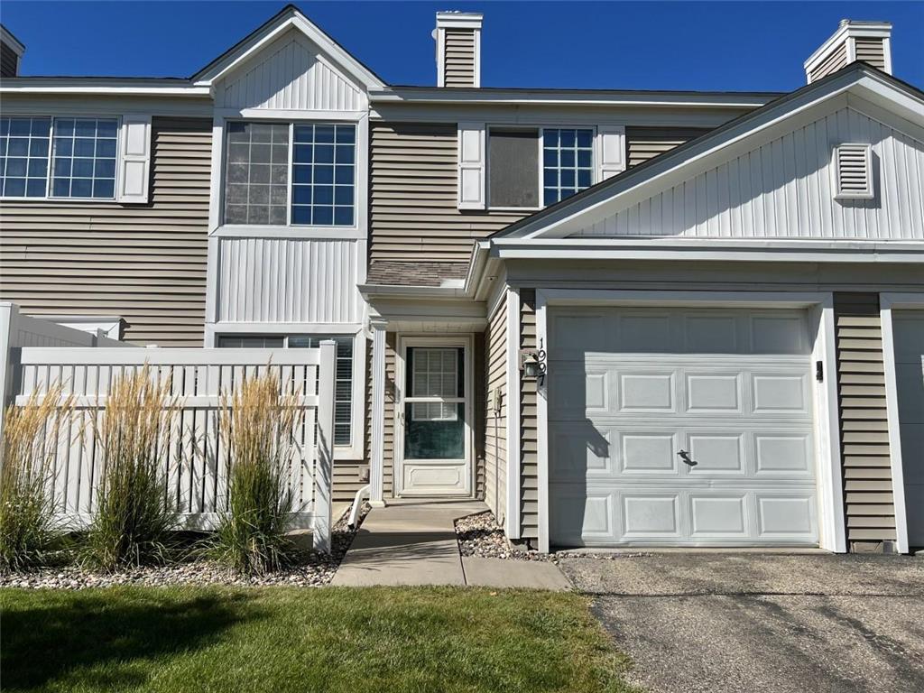 1997 Glen Echo Bay, Eagan, MN 55122 MLS 6256940 Edina Realty