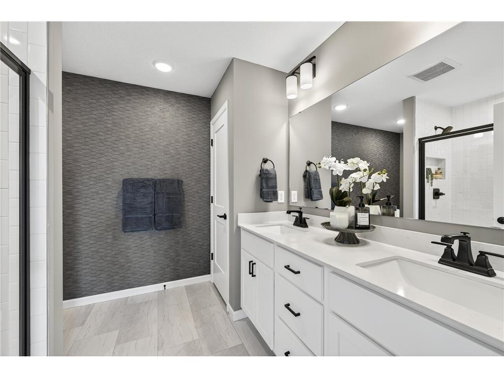 19972 Hunters Ridge Corcoran MN 55374 7023324 image24