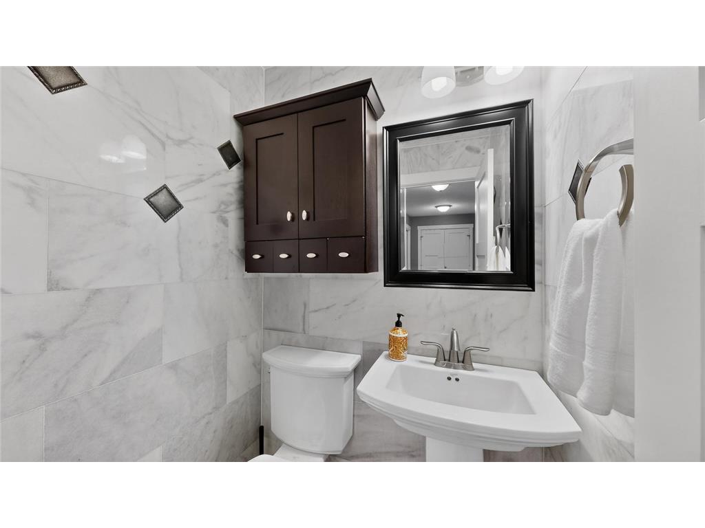 1998 Esther Lane SW Rochester MN 55902 7042019 image22