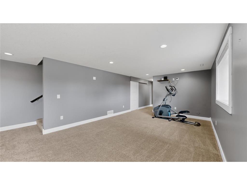 1998 Esther Lane SW Rochester MN 55902 7042019 image44