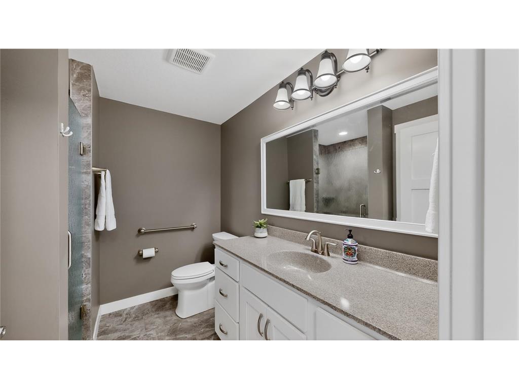 1998 Esther Lane SW Rochester MN 55902 7042019 image48