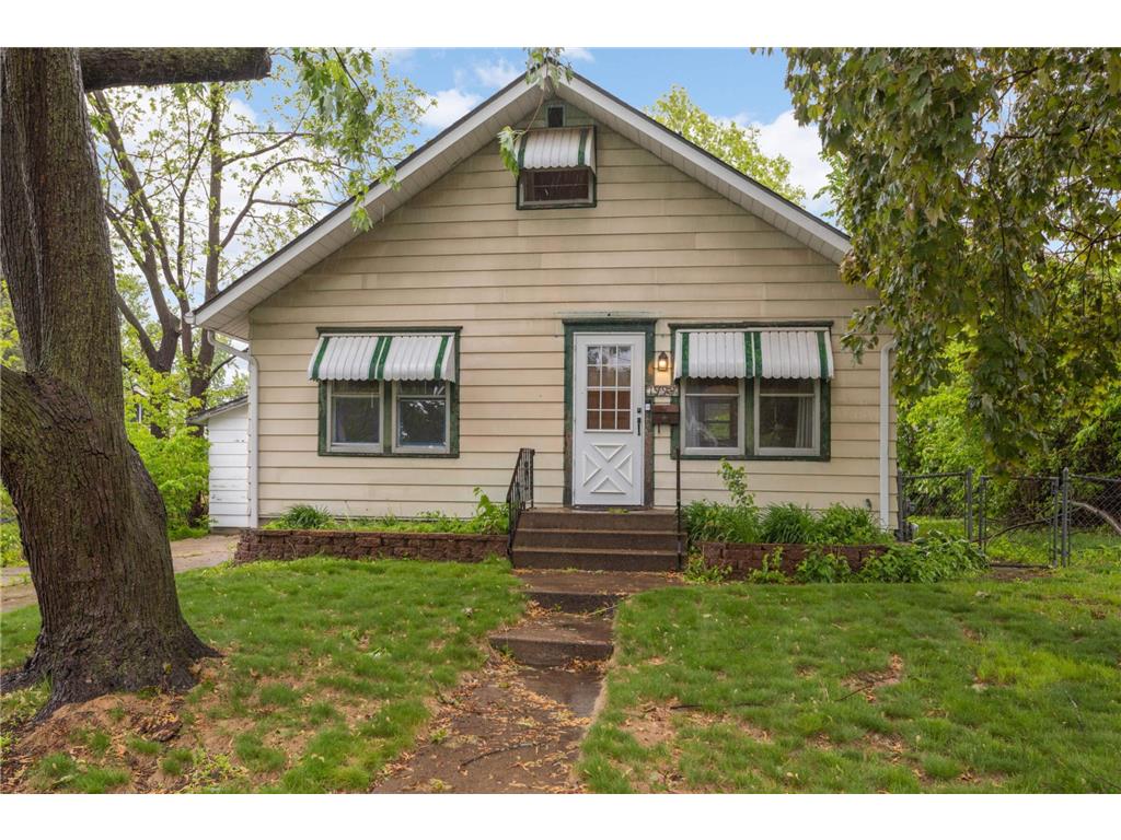 1999 Bush Avenue E Saint Paul MN 55119 6678012 image1