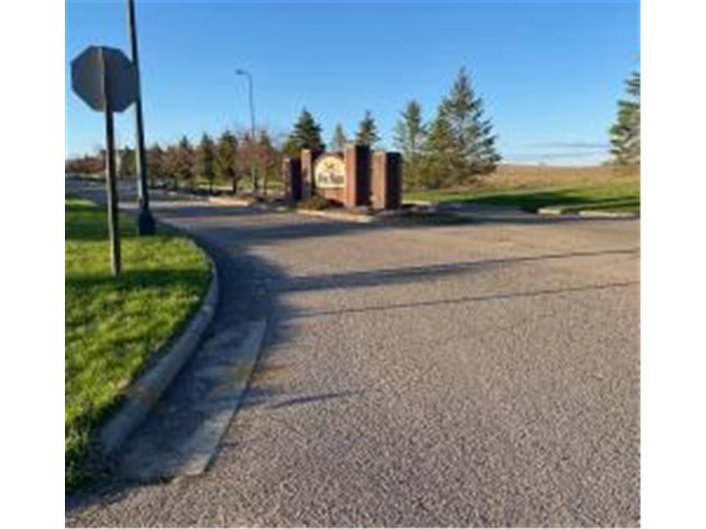 1XXX Squirrel Way New Richmond WI 54017 6469347 image1