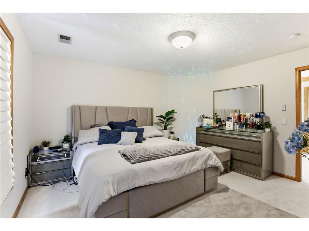 2 Bent Tree Lane North Oaks MN 55127 7048437 image36