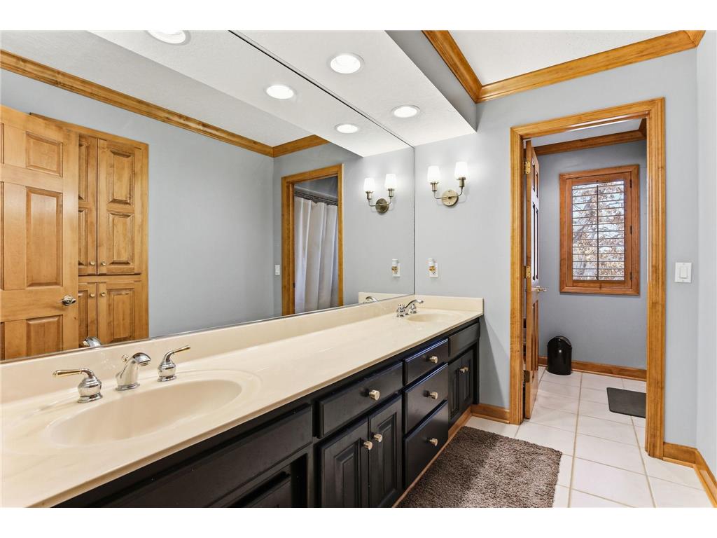 2 Bent Tree Lane North Oaks MN 55127 7048437 image39