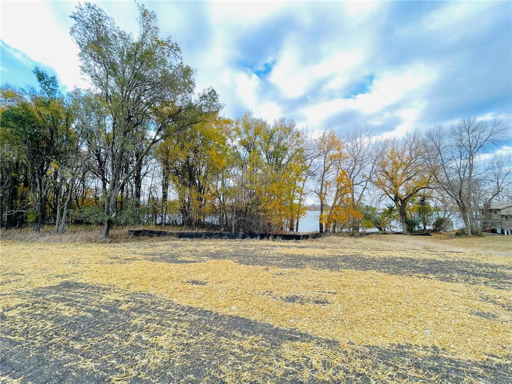 2 Cottonwood Lake Boulevard Windom MN 56101 - Cottonwood 6617778 image15