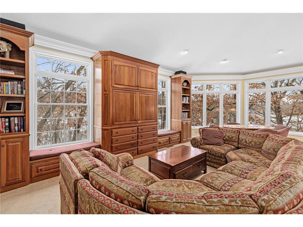 2 Crocus Lane North Oaks MN 55127 6797565 image11