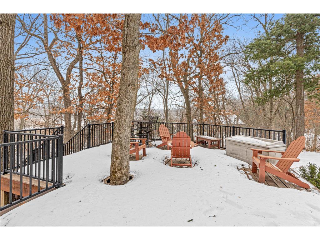 2 Crocus Lane North Oaks MN 55127 6797565 image12