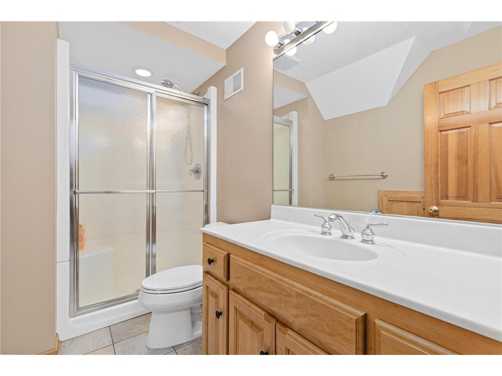2 Crocus Lane North Oaks MN 55127 6797565 image40