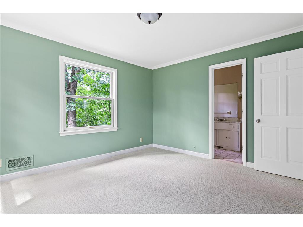 2 Crocus Lane North Oaks MN 55127 7091959 image35