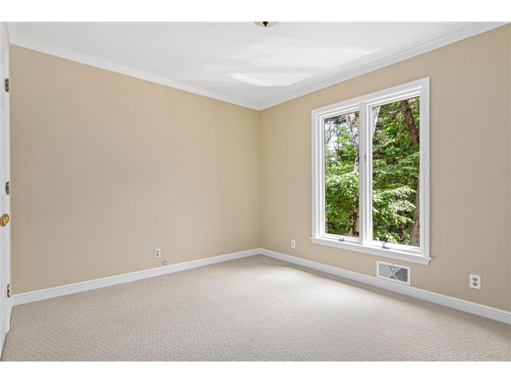 2 Crocus Lane North Oaks MN 55127 7091959 image41