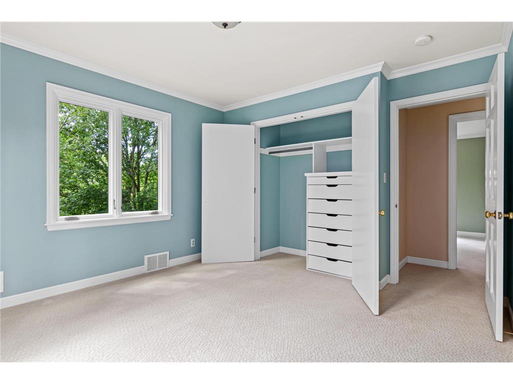 2 Crocus Lane North Oaks MN 55127 7091959 image42