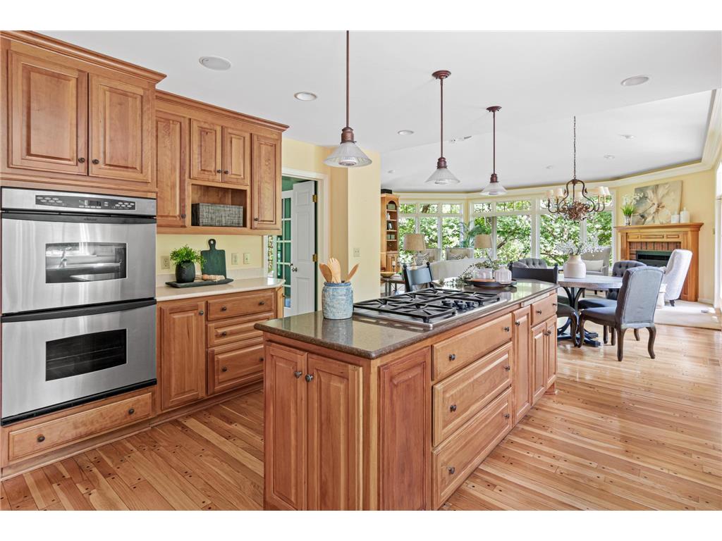 2 Crocus Lane North Oaks MN 55127 7091959 image7