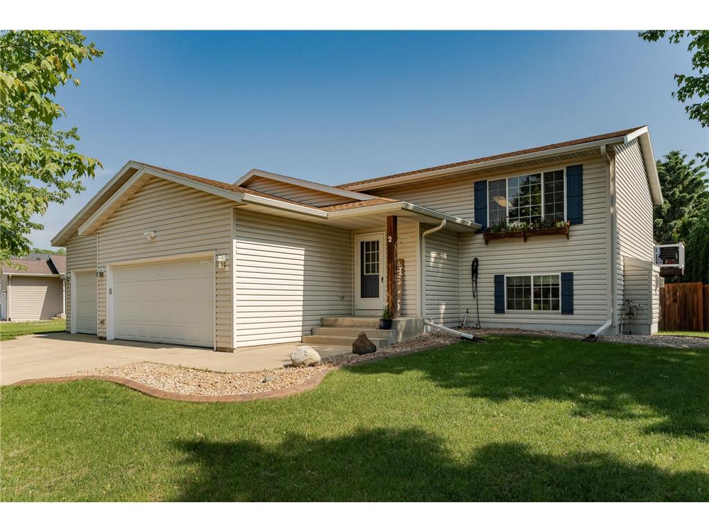 2 Lillie Lane SE Pine Island MN 55963 6748303 image1