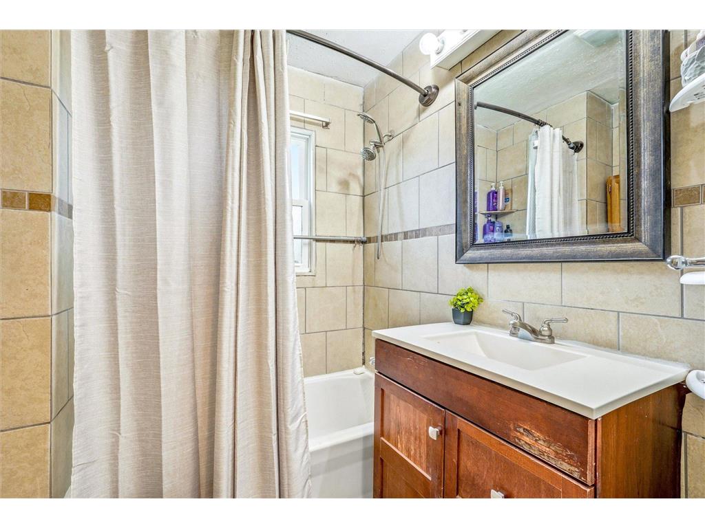 2 Park Drive W Circle Pines MN 55014 7048966 image17