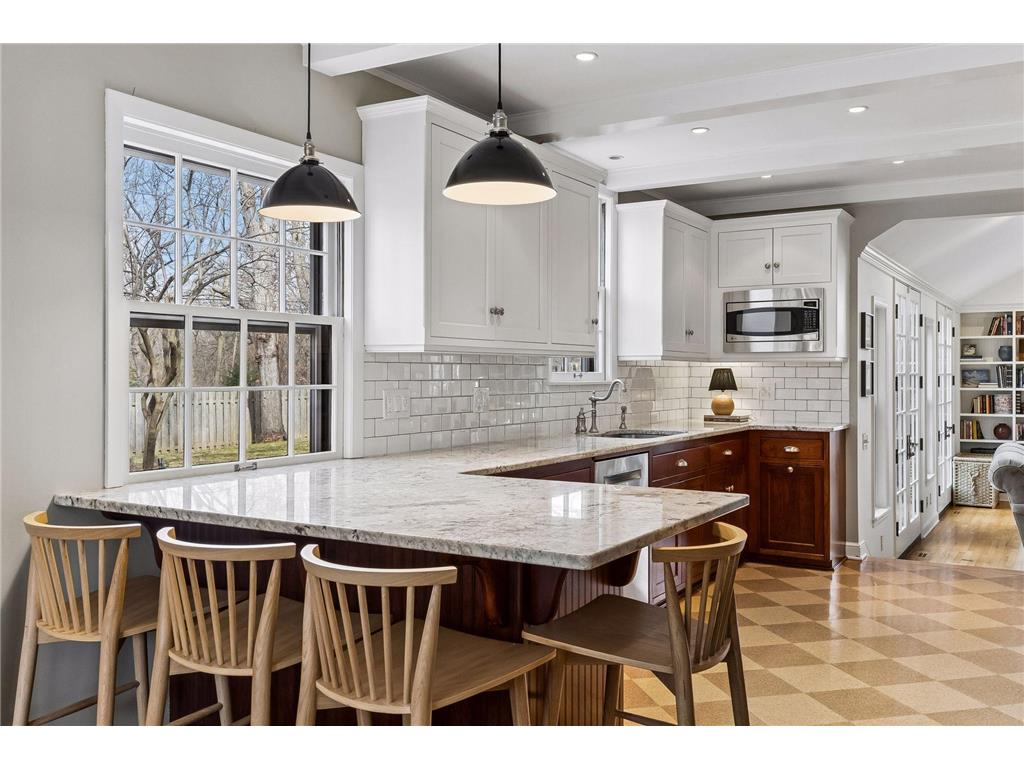 2 1/2 Webster Place Hopkins MN 55305 7041393 image18