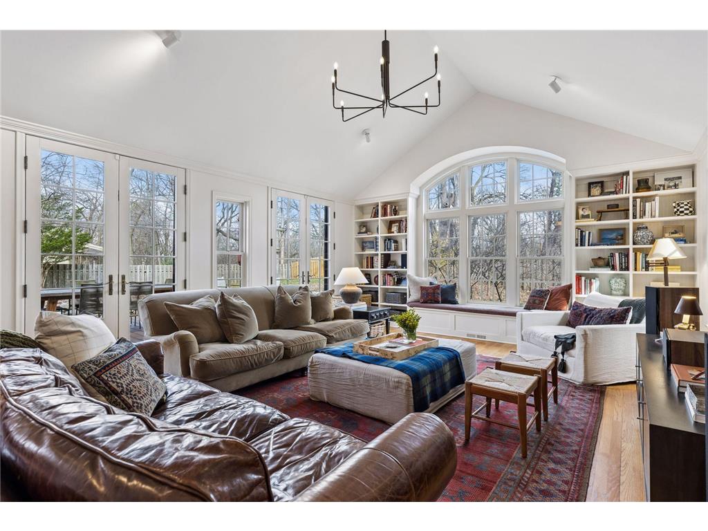 2 1/2 Webster Place Hopkins MN 55305 7041393 image27