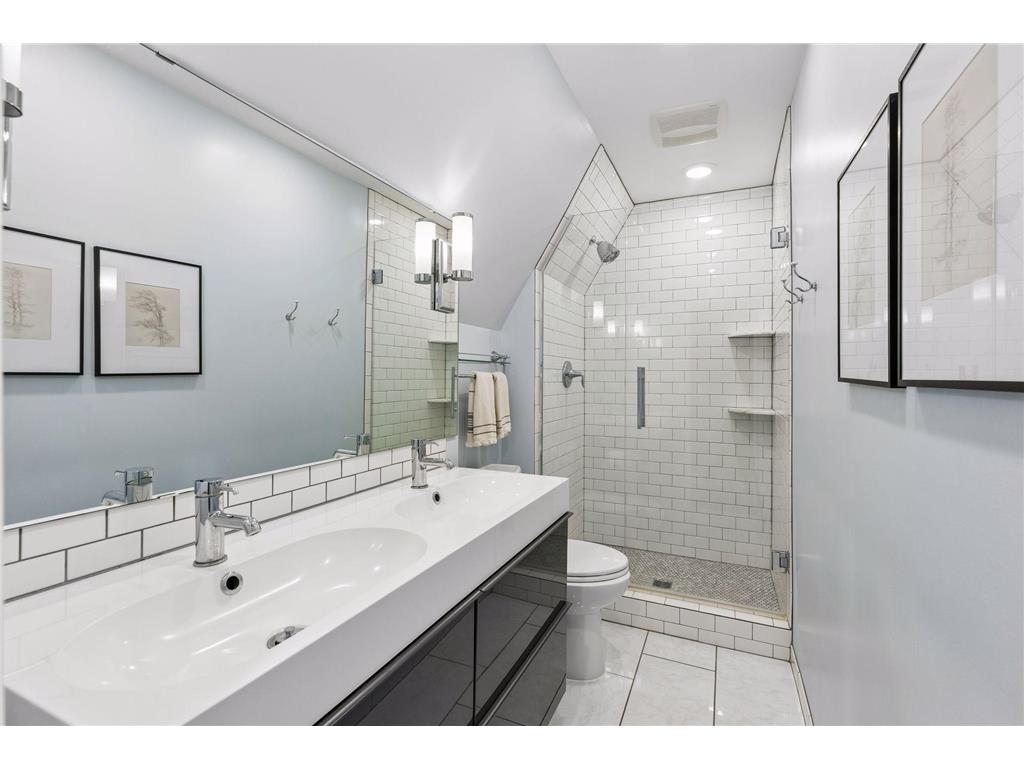 2 1/2 Webster Place Hopkins MN 55305 7041393 image42