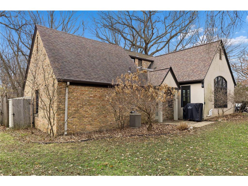 2 1/2 Webster Place Hopkins MN 55305 7041393 image60
