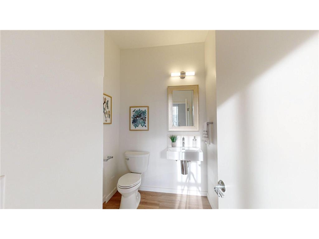 2 West Drive Excelsior MN 55331 7020549 image28